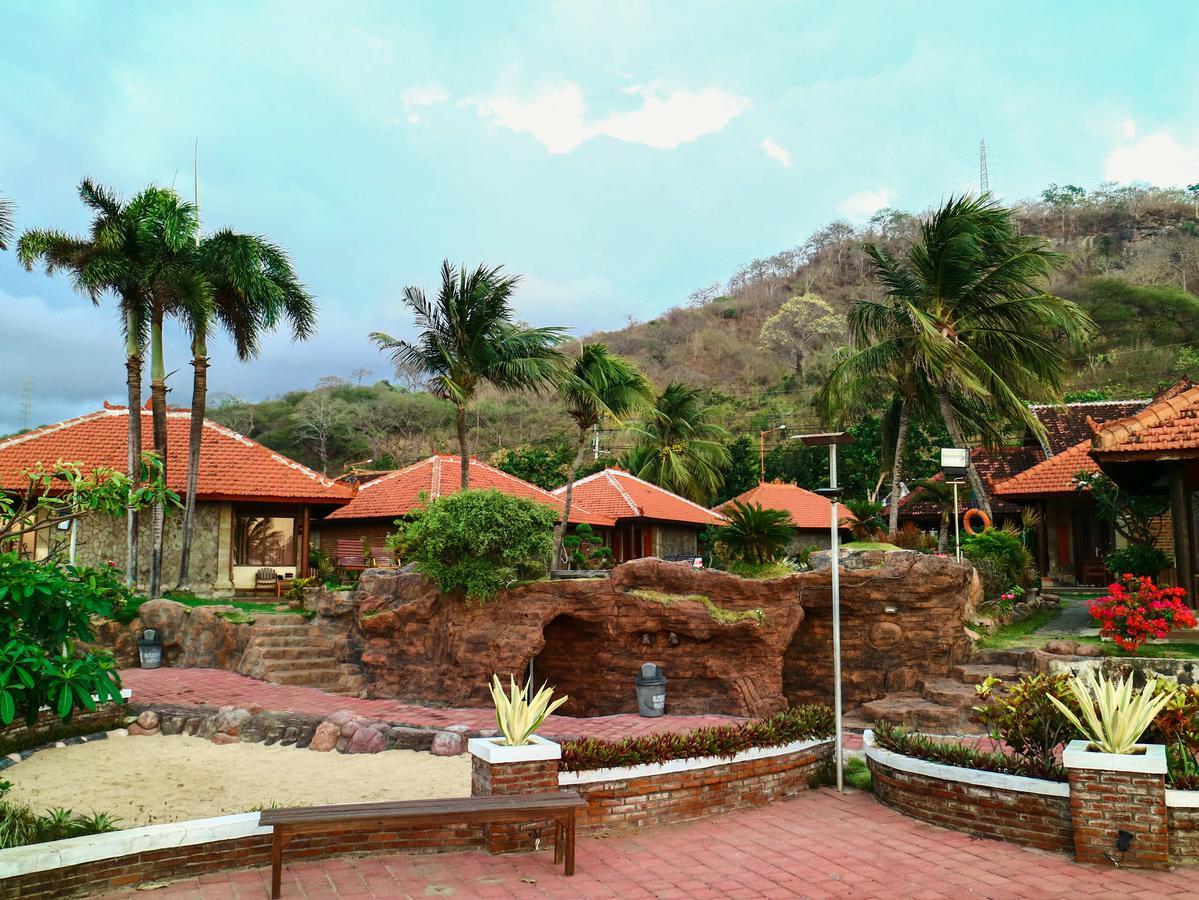Watu Dodol Hotel&Restaurant Banyuwangi  Exterior foto